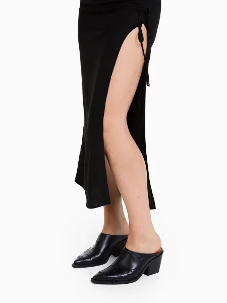 Bershka Sukňa čierna