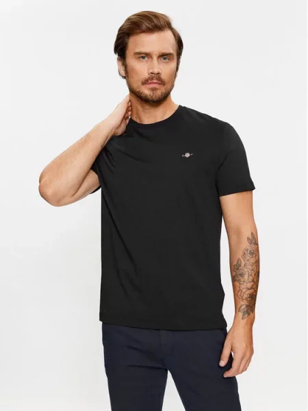 T-shirt o kroju regular fit z wyhaftowanym logo model ‘SHIELD’ Gant czarna