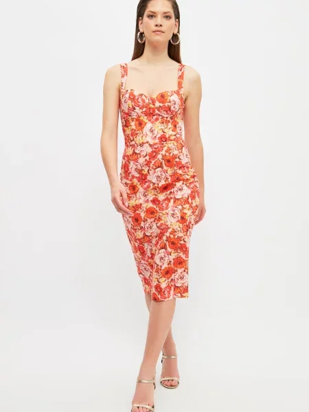 Rochie Trendyol cu model floral