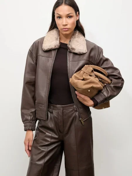 Шкіряна куртка Answear.LAB демісезонна коричневий