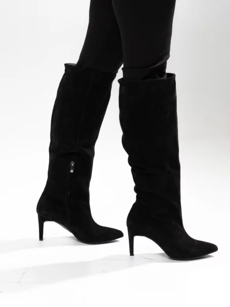 Замшевые сапоги Emmelie Delage черные