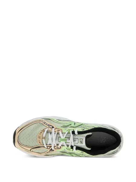 Велурени маратонки New Balance 530 с висока талия с принт сиво