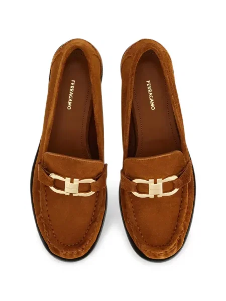 Mocasini Ferragamo maro