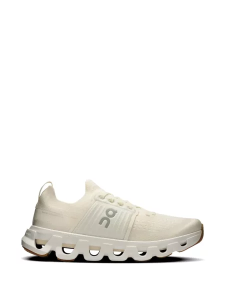 Sneakerși On