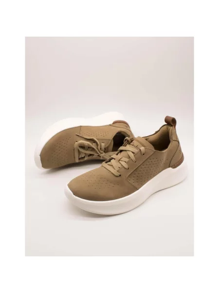 Pantofi Clarks maro