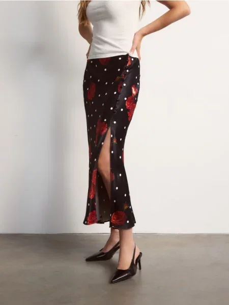 Reserved Спідниця з квітковим візерунком чорний