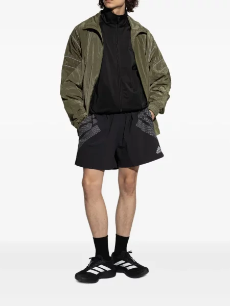 Semišové reflexní kraťasy Adidas s kulatým výstřihem černé