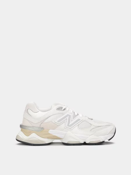Кожаные кроссовки New Balance бежевые