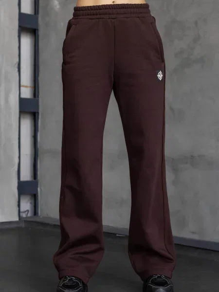 Брюки коричневі