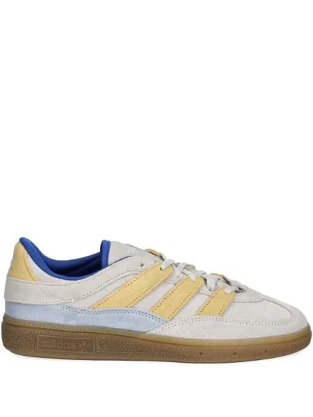 Маратонки Adidas Terrex с връзки на райета с дантела червено