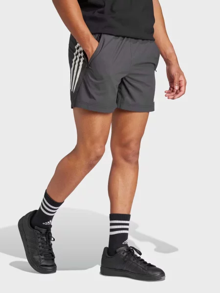 Спортивные шорты Adidas черные