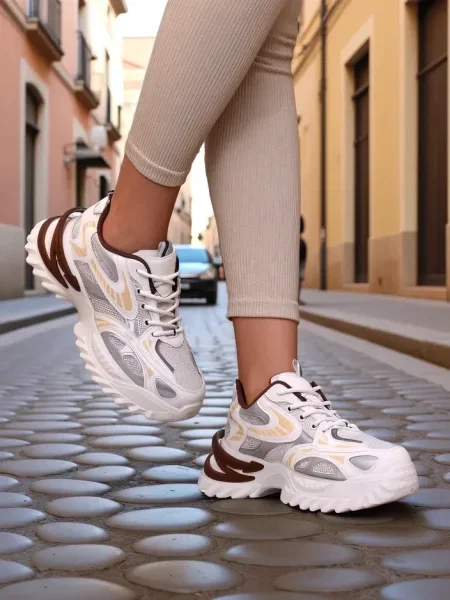Sneakerși Resti alb