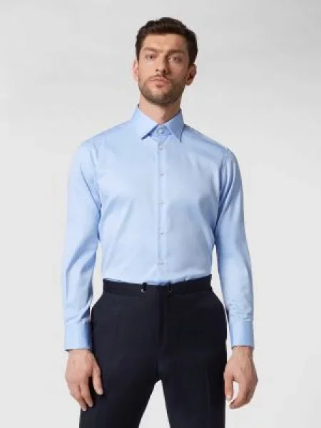 Koszula biznesowa o kroju regular fit z diagonalu Christian Berg Men