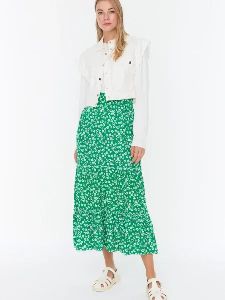 Dzianinowa spódnica maxi Trendyol w kwiatki zielona