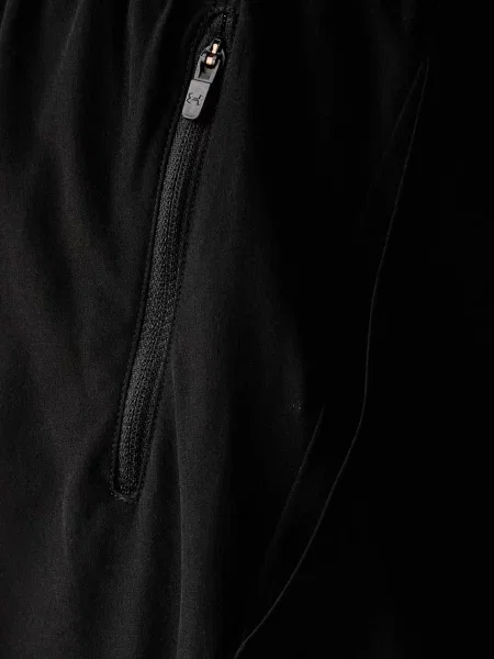 Спортивные шорты Under Armour