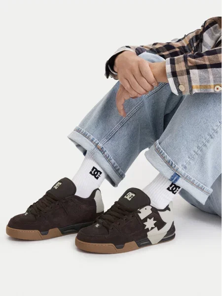 DC Shoes Сникърси EO-COMMAND SE Тъмнокафяв