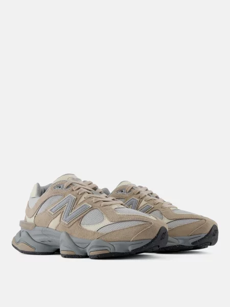 Кроссовки New Balance 990 бежевые