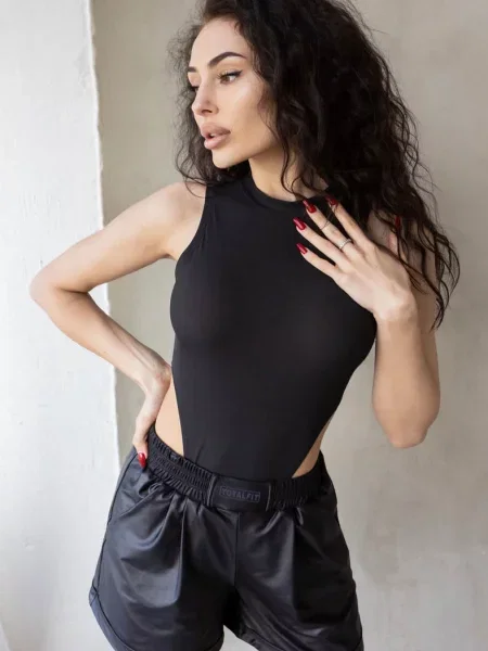 Боди чорне