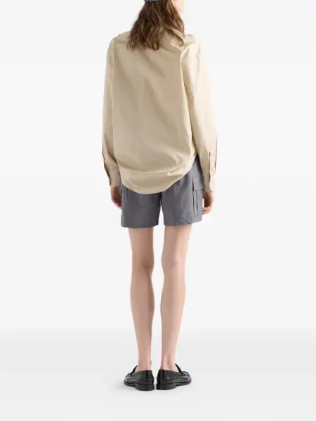 Pantaloni scurți Prada de mohair gri