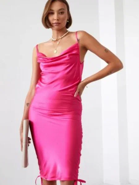 Rochie Fasardi cu volane roz