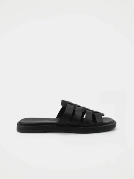 Кожаные шлепанцы Urban Trace черные