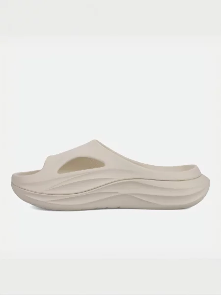 Шлепанцы New Balance белые