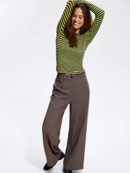 Reserved Pantaloni petite cu dungă bej