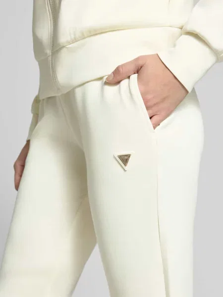 Spodnie dresowe z detalem z logo Guess Activewear białe