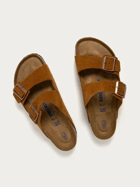 Șlapi Birkenstock din piele maro