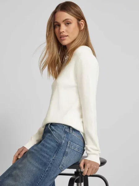 Sweter z dzianiny z okrągłym dekoltem model ‘Viril’ Vila biały