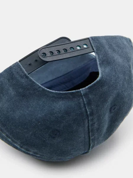 Кепка Sinsay с вышивкой синяя