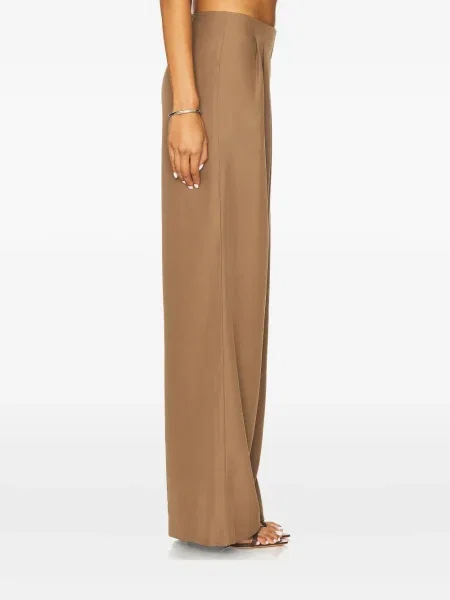 Pantaloni Selia Richwood plisate maro
