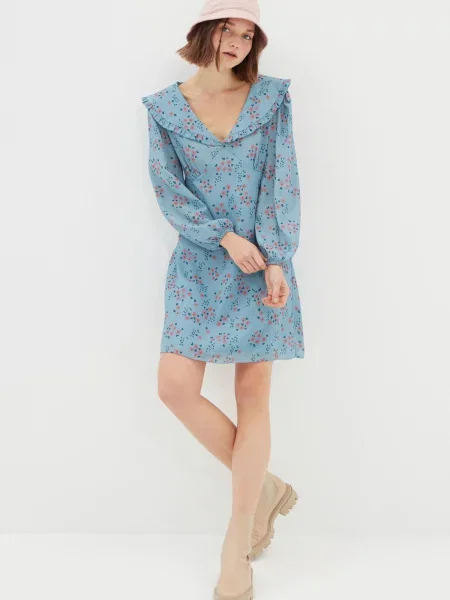 Rochie Trendyol cu model floral cu imagine albastru