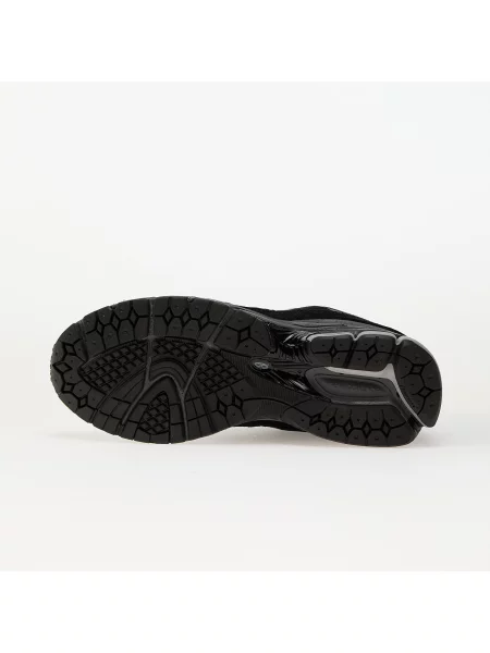 Маратонки New Balance черно