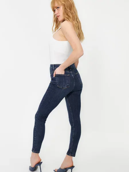 Skinny fit džínsy Trendyol s vysokým pásom modrá
