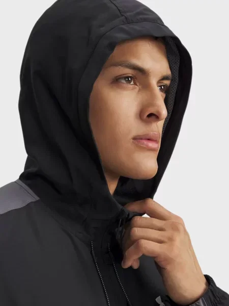 Вітровка Under Armour чорна