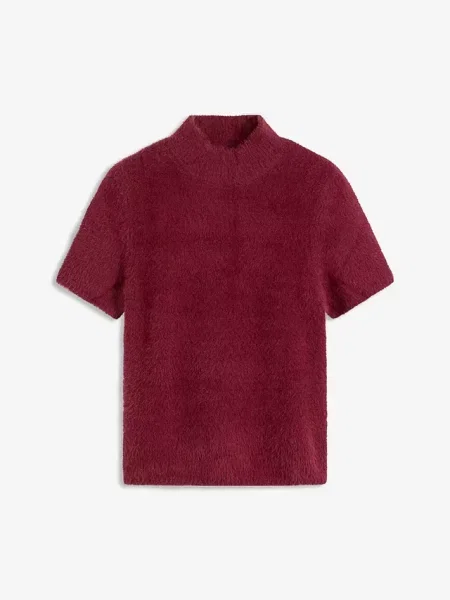 Sweter z puszystej przędzy czerwony