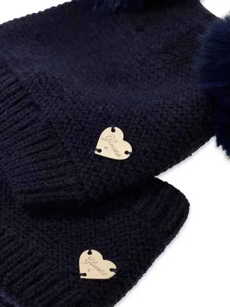 Шапка Guess