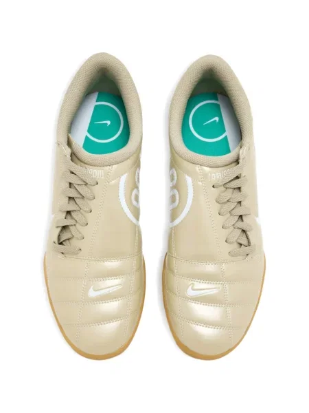 Pantaloni scurți Nike cu autograf cu decolteu rotund retro alb