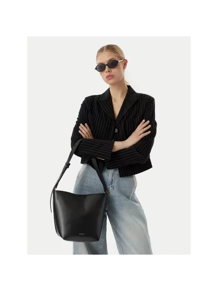 Τσάντα Calvin Klein Foil Logo Medium μαύρο