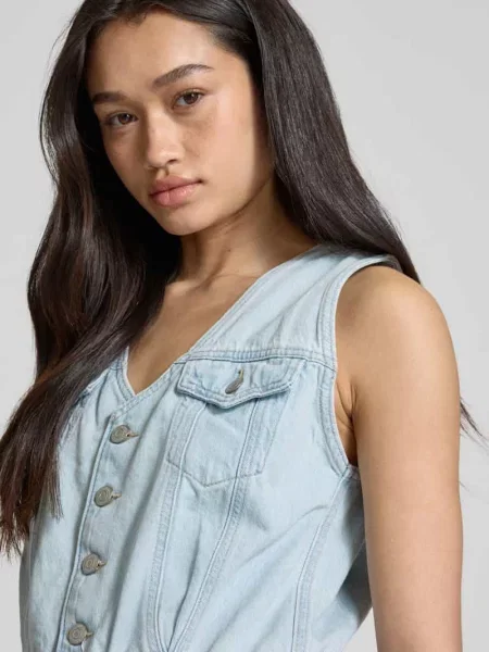 Kombinezon jeansowy z listwą guzikową model ‘VEST ROMPER ROM COM’ Levi's niebieski