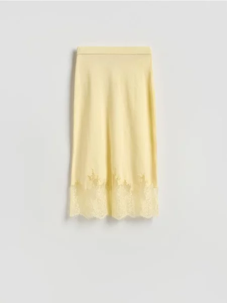Reserved Fustă cu dantelă în partea de jos galben-deschis galben