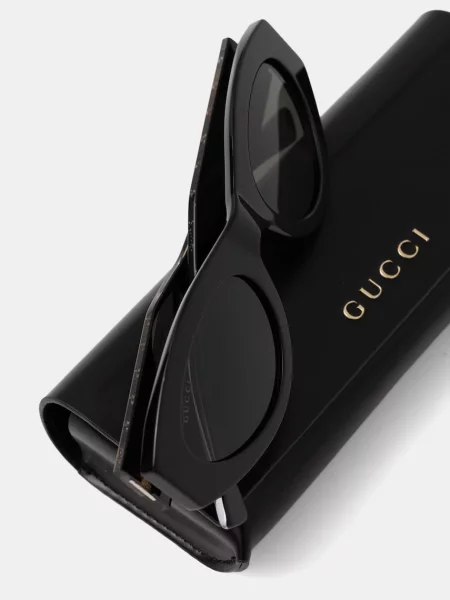Солнцезащитные очки Gucci