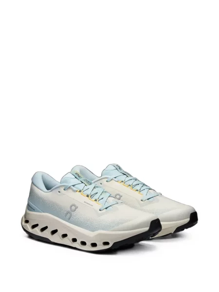 Sneakerși On