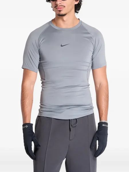 Hanorac cu glugă Nike din jacard negru
