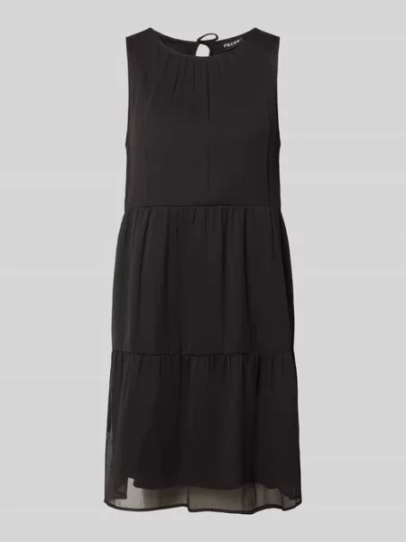 Sukienka z szyfonu w efekcie krepy krój regular fit model LARA' Pieces czarna