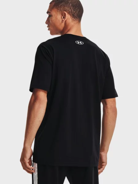 Спортивна футболка Under Armour чорна