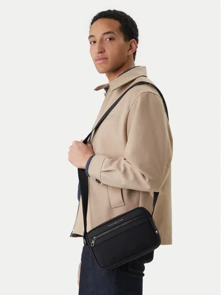 Tommy Hilfiger Torbica za okrog pasu Th Repreve Ew Reporter črna