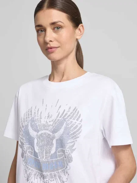 T-shirt z obniżoną linią ramion model Washa' Mos Mosh biała