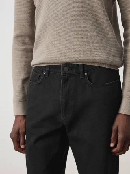 Jeansy Sammy cropped carrot fit black denim Mężczyzna 44 MANGO MAN czarne